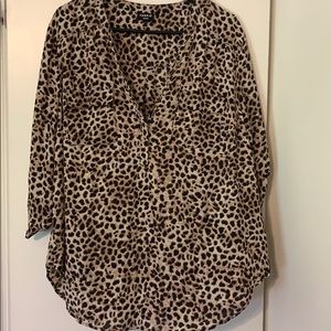 Torrid Harper Blouse Size 2 Woman’s Leopard Print